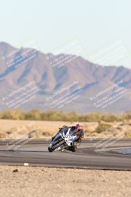 media/Dec-07-2025-CVMA (Sun) [[3e7d2de5dc]]/Race 18-Formula Twins-Formula 40 UL/